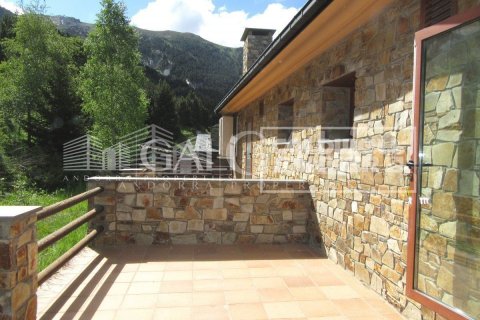 Купить виллу в Андорра, Испания с 4 спальни, 260м², № 6019 - фото 30