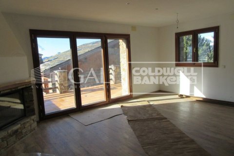 Купить виллу в Андорра, Испания с 4 спальни, 260м², № 6019 - фото 2