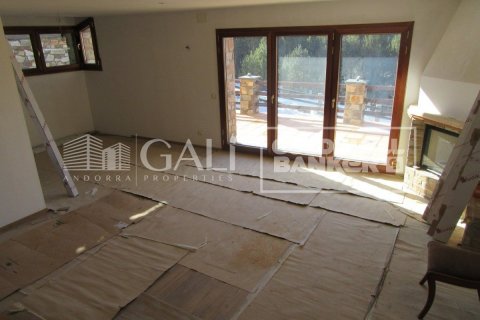 4 bedrooms house for sale in Principado De Andorra (Ninguna Poblacion Tiene C.P.), Lleida, Catalonia, Spain № 6020 - photo 15