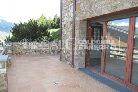 4 bedrooms house for sale in Principado De Andorra (Ninguna Poblacion Tiene C.P.), Lleida, Catalonia, Spain № 6020 - photo 5
