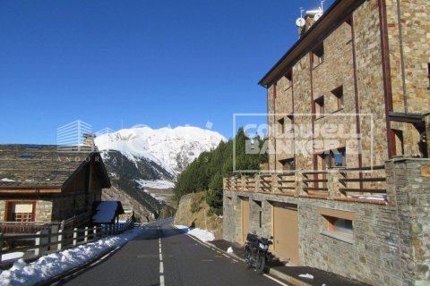 4 bedrooms house for sale in Principado De Andorra (Ninguna Poblacion Tiene C.P.), Lleida, Catalonia, Spain № 6020 - photo 2