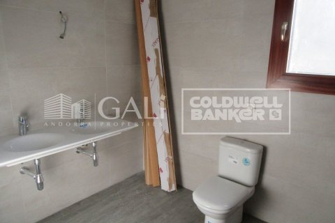 4 bedrooms house for sale in Principado De Andorra (Ninguna Poblacion Tiene C.P.), Lleida, Catalonia, Spain № 6020 - photo 23