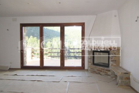 4 bedrooms house for sale in Principado De Andorra (Ninguna Poblacion Tiene C.P.), Lleida, Catalonia, Spain № 6020 - photo 18