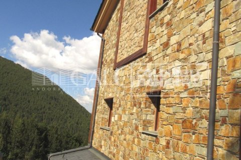 4 bedrooms house for sale in Principado De Andorra (Ninguna Poblacion Tiene C.P.), Lleida, Catalonia, Spain № 6020 - photo 4