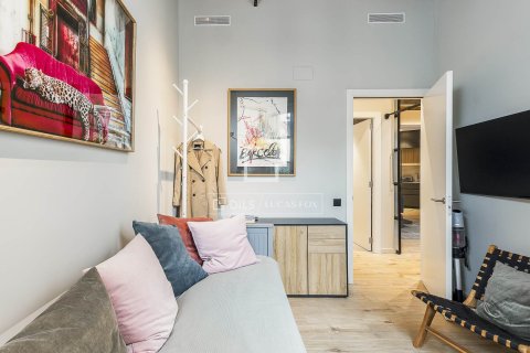 Ático de 2 dormitorios en venta en Barcelona, Cataluña, Spain № 3969 - foto 26