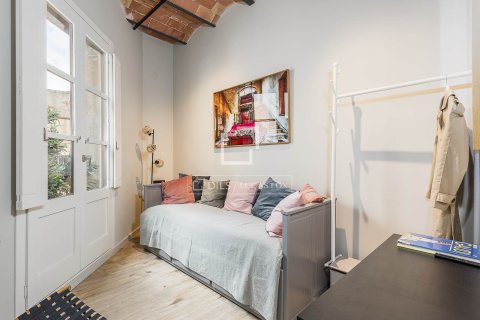 Ático de 2 dormitorios en venta en Barcelona, Cataluña, Spain № 3969 - foto 24