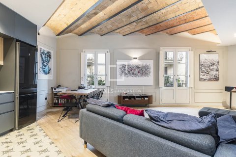 Ático de 2 dormitorios en venta en Barcelona, Cataluña, Spain № 3969 - foto 6