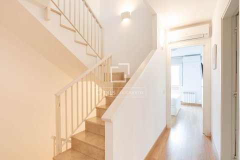 Villa de 5 dormitorios en venta en Sant Cugat del Vallès, Barcelona, Cataluña, Spain № 3965 - foto 13