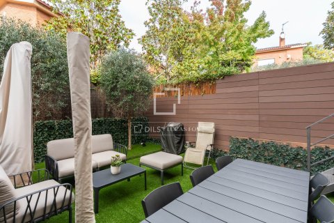 Villa de 5 dormitorios en venta en Sant Cugat del Vallès, Barcelona, Cataluña, Spain № 3965 - foto 27