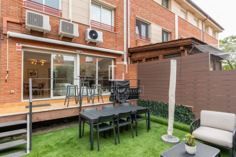 Villa de 5 dormitorios en venta en Sant Cugat del Vallès, Barcelona, Cataluña, Spain № 3965 - foto 29