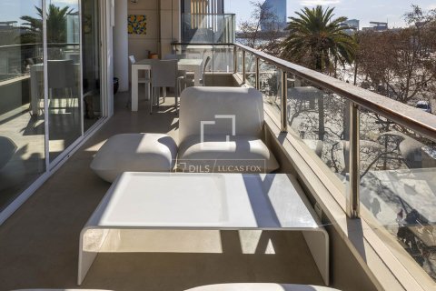 Apartamento de 3 dormitorios en venta en Barcelona, Cataluña, Spain № 3773 - foto 8