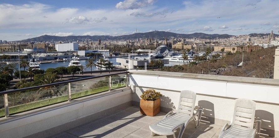 Apartamento de 3 dormitorios en venta en Barcelona, Cataluña, Spain № 3773