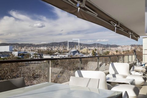 Apartamento de 3 dormitorios en venta en Barcelona, Cataluña, Spain № 3773 - foto 3