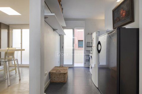 Apartamento de 3 dormitorios en venta en Barcelona, Cataluña, Spain № 3773 - foto 20
