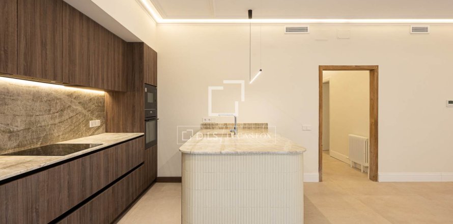 3 chambres apartment à vendre à Barcelona, Catalonia, Spain № 3771