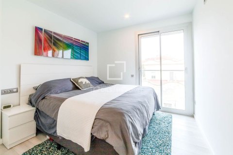 Apartamento de 2 dormitorios en venta en Sitges, Barcelona, Cataluña, Spain № 3769 - foto 8