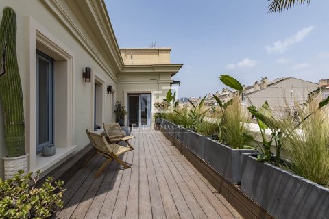 Ático de 3 dormitorios en venta en Barcelona, Cataluña, Spain № 3767 - foto 12