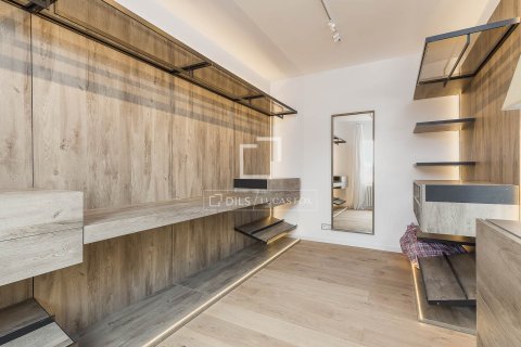 Ático de 3 dormitorios en venta en Barcelona, Cataluña, Spain № 3767 - foto 26