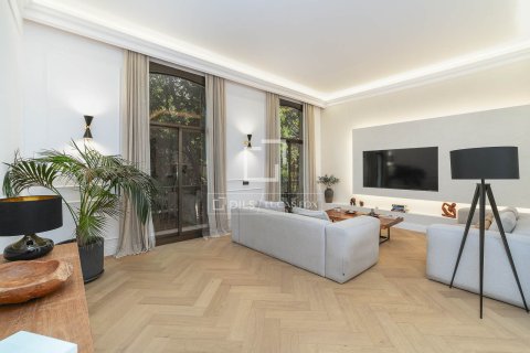 3 chambres apartment à vendre à Barcelona, Catalonia, Spain № 3768 - photo 3