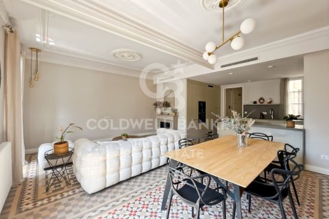 3 bedrooms apartment for sale in Barcelona, Catalonia, Spain № 5615 - photo 2
