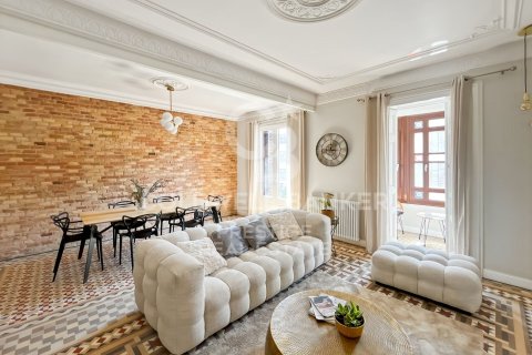 3 bedrooms apartment for sale in Barcelona, Catalonia, Spain № 5615