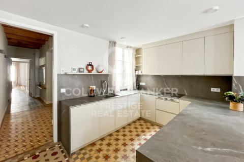 3 bedrooms apartment for sale in Barcelona, Catalonia, Spain № 5615 - photo 5