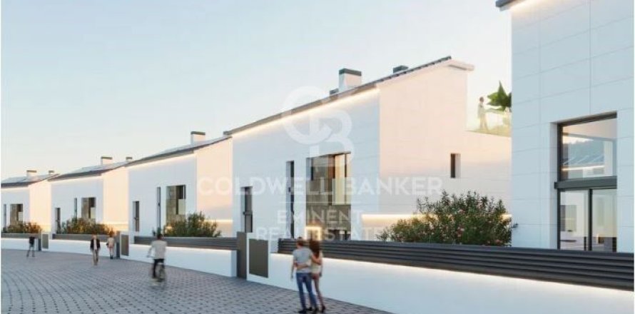 Дом с 4 спальнями в Монтгате, Барселона, Каталония, Испания № 5319