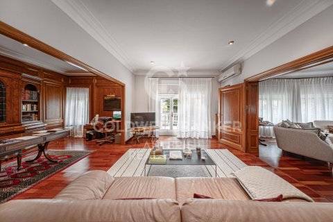 7 bedrooms apartment for sale in Barcelona, Catalonia, Spain № 5315 - photo 8