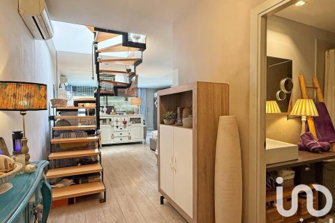 75 sq.m. apartment for sale in Sitges, Barcelona, Catalonia, Spain № 4790 - photo 3