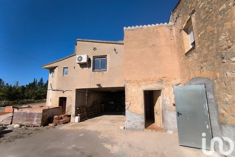 Купить земельный участок в Фликс, Испания 220000м², № 4789 - фото 12