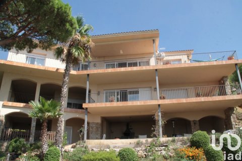 6 bedrooms house for sale in Cabrils, Barcelona, Catalonia, Spain № 4785 - photo 4