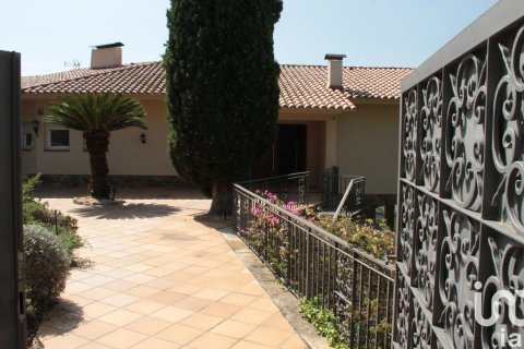 6 bedrooms house for sale in Cabrils, Barcelona, Catalonia, Spain № 4785 - photo 2