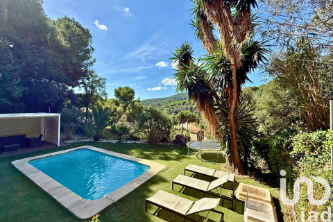 4 bedrooms apartment for sale in Arenys de Munt, Barcelona, Catalonia, Spain № 4786 - photo 2