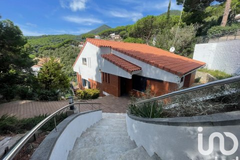 4 bedrooms apartment for sale in Arenys de Munt, Barcelona, Catalonia, Spain № 4786 - photo 5