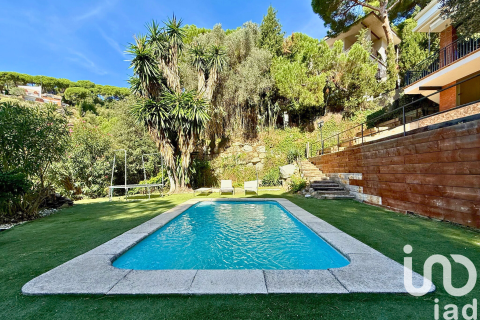 4 bedrooms apartment for sale in Arenys de Munt, Barcelona, Catalonia, Spain № 4786 - photo 3