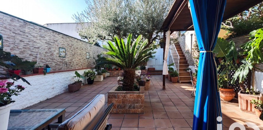 4 bedrooms townhouse for sale in Sant Llorenc D'hortons, Barcelona, Catalonia, Spain № 4787