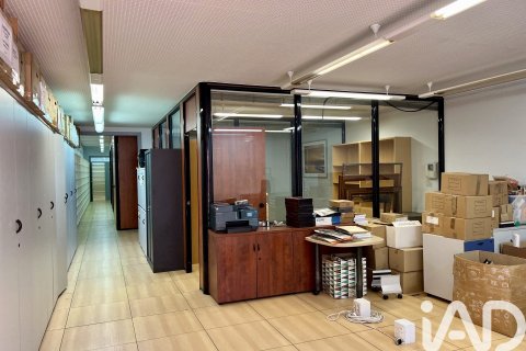 8 bedrooms house for sale in Sant Vicenc De Montalt, Barcelona, Catalonia, Spain № 4788 - photo 23