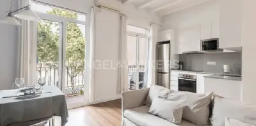 Apartamento de 2 dormitorios en venta en Ciudad Vieja, Barcelona, Cataluña, Spain № 2582