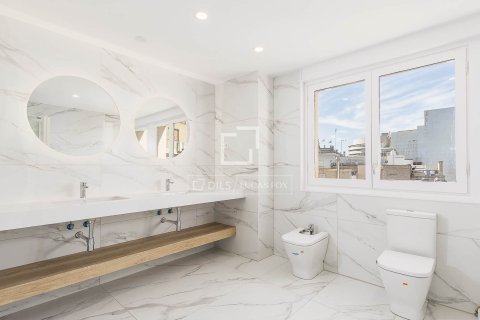 4 chambres penthouse à vendre à Barcelona, Catalonia, Spain № 3838 - photo 24