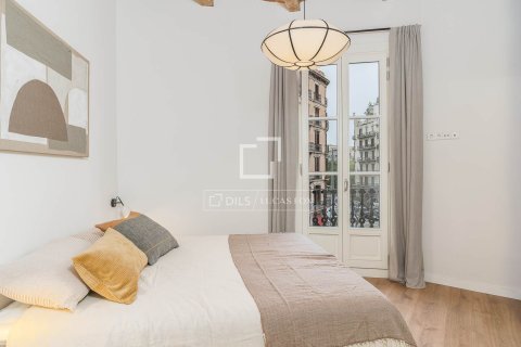 2 bedrooms apartment for sale in Barcelona, Catalonia, Spain № 3839 - photo 15