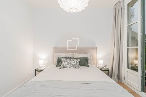 2 bedrooms apartment for sale in Barcelona, Catalonia, Spain № 3839 - photo 6