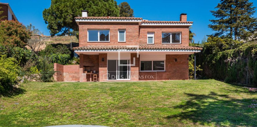 5 bedrooms villa for sale in Bellaterra, Barcelona, Catalonia, Spain № 3841