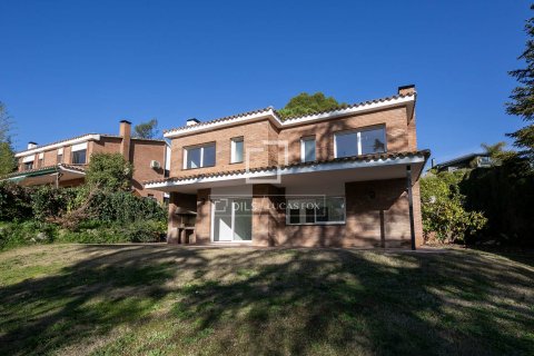 Villa de 5 dormitorios en venta en Bellaterra, Barcelona, Cataluña, Spain № 3841 - foto 28