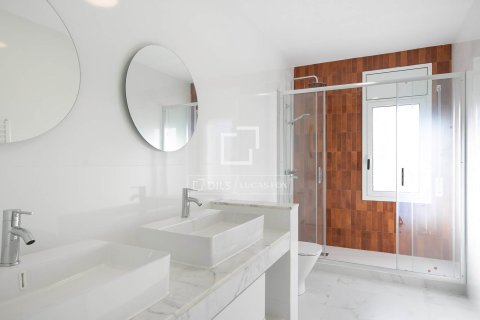 Villa de 5 dormitorios en venta en Bellaterra, Barcelona, Cataluña, Spain № 3841 - foto 24