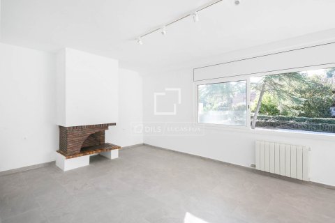 Villa de 5 dormitorios en venta en Bellaterra, Barcelona, Cataluña, Spain № 3841 - foto 5