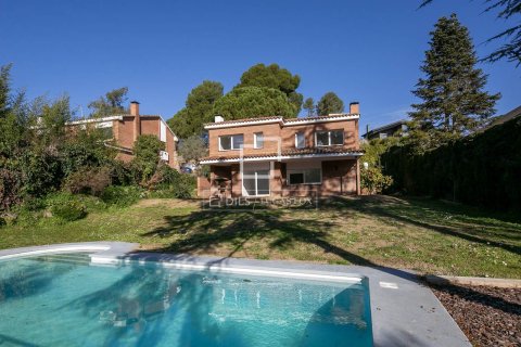Villa de 5 dormitorios en venta en Bellaterra, Barcelona, Cataluña, Spain № 3841 - foto 29