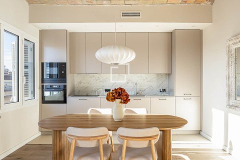 2 chambres apartment à vendre à Barcelona, Catalonia, Spain № 3837 - photo 3