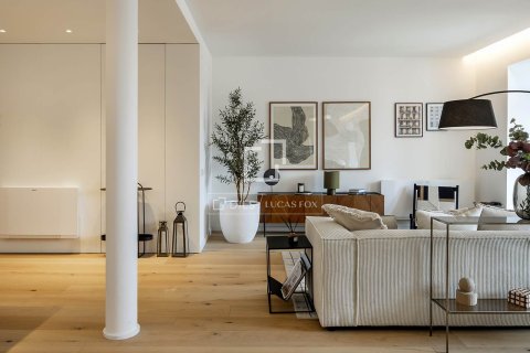 Apartamento de 2 dormitorios en venta en Barcelona, Cataluña, Spain № 4323 - foto 25