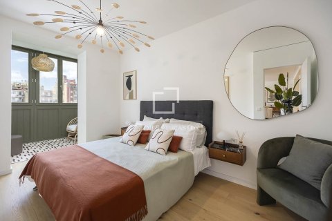 Apartamento de 2 dormitorios en venta en Barcelona, Cataluña, Spain № 4323 - foto 10