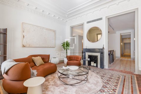 3 chambres apartment à vendre à Barcelona, Catalonia, Spain № 4320